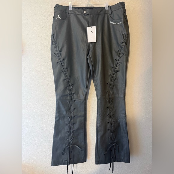 JORDAN X TRAVIS SCOTT CACTUS JACK LACE UP LEATHER PANTS DARK SMOKE GREY NWT 14 - Picture 3 of 8